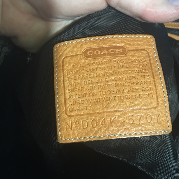 Coach large Tote black & brown. Side pockets needs - Picture 8 of 8